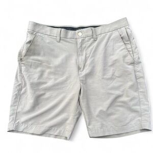 Apt. 9 Men's Light Gray Flat Front Shorts